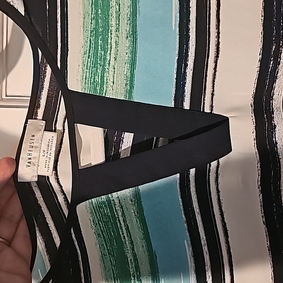 Colorful Flowy Top - Picture 4 of 4